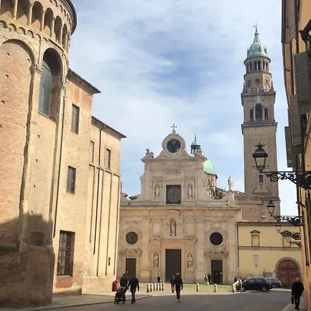 Luxury 1 Al Duomo Di Πάρμα