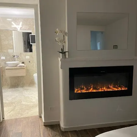 Luxury 1 Al Duomo Di 帕爾馬